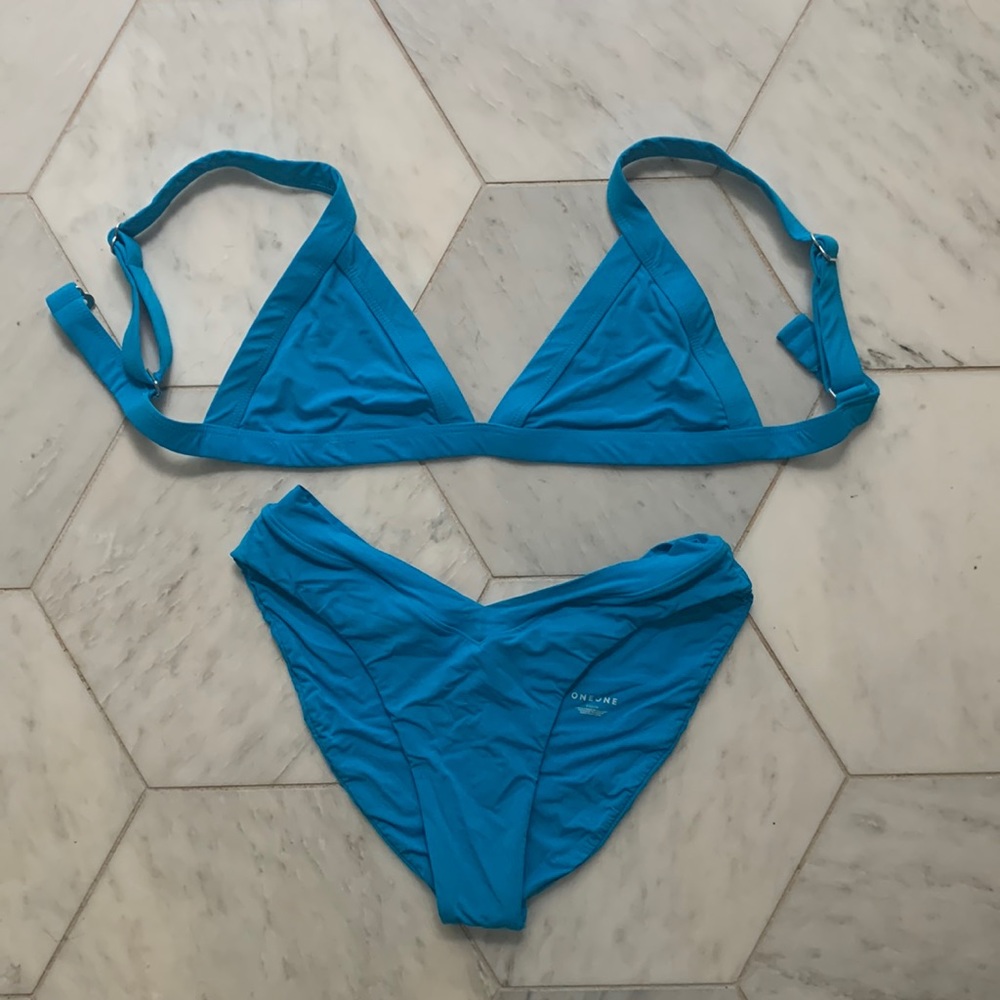 Oneone bathing suit set